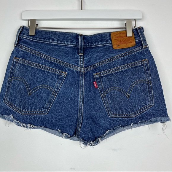 Levi's 501 Short - Picture 2 of 9